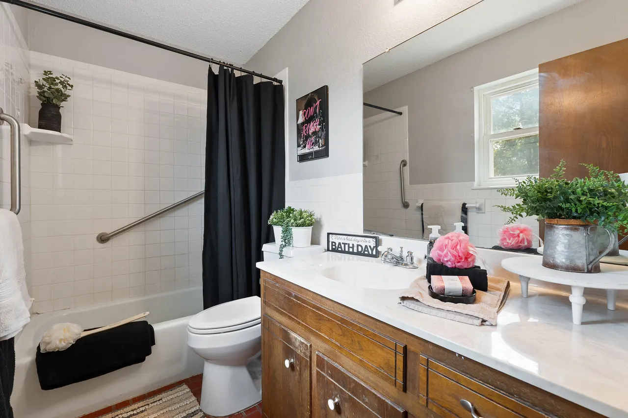 Photo 14 — 1317 5th Street, Shallowater, TX 79363