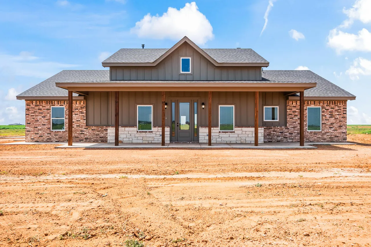 Photo 2 — 8115 County Rd 6100, Shallowater, TX 79363