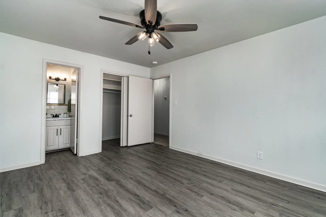 Photo 17 — 721 N Floyd Avenue, Tulia, TX 79088