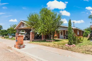 Sold home at 314 N Soland Avenue