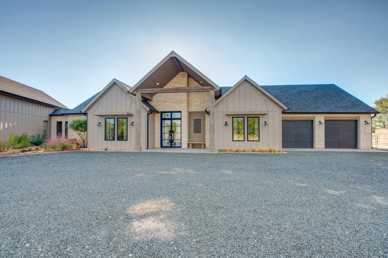 Front exterior — 69 North Ridge  Drive, Justiceburg, TX 79330