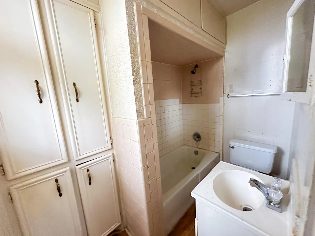 Photo 10 — 1912 20th Street, Lubbock, TX 79411