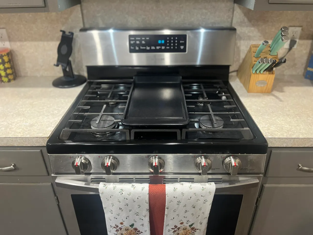 Photo 11 — 5004 52nd Street, Lubbock, TX 79414
