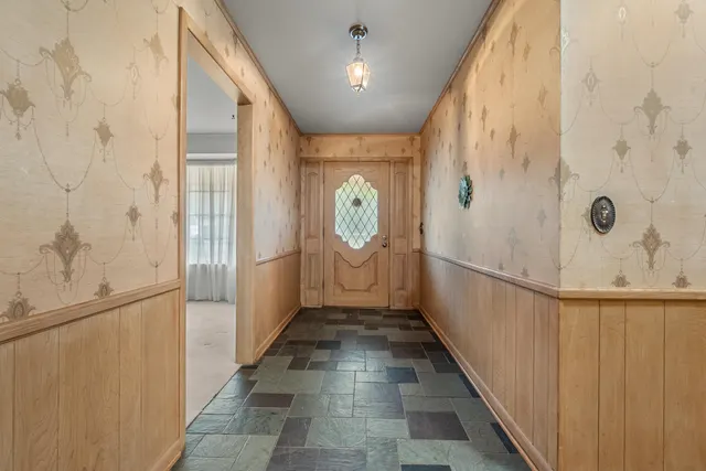 Photo 3 — 905 W Virginia Street, Floydada, TX 79235