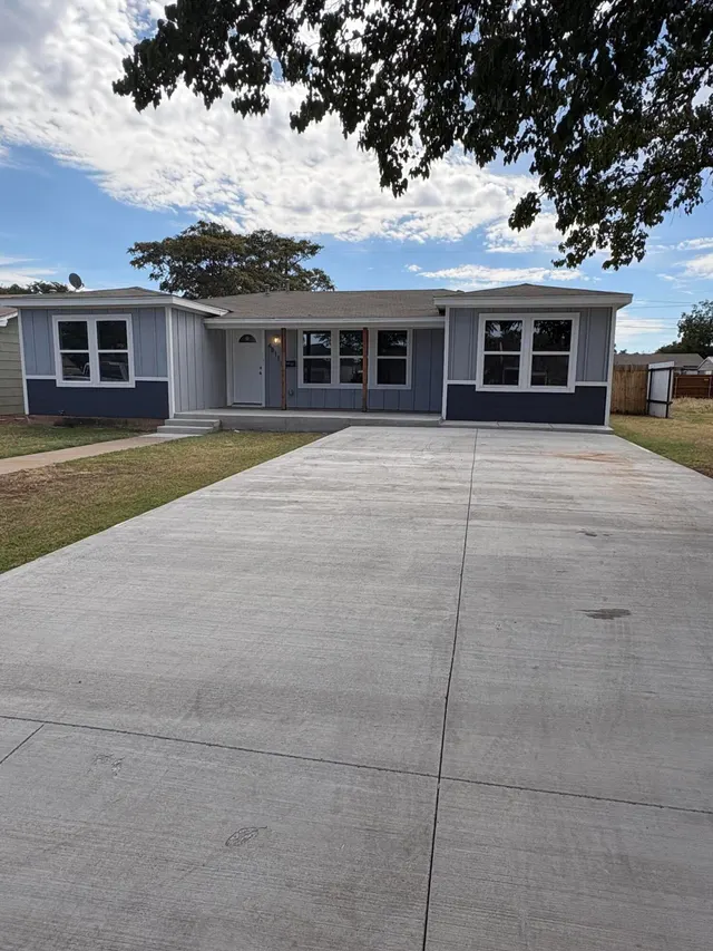 Photo 3 — 4811 41st Street, Lubbock, TX 79414