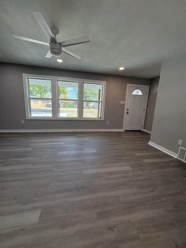 Photo 8 — 4811 41st Street, Lubbock, TX 79414