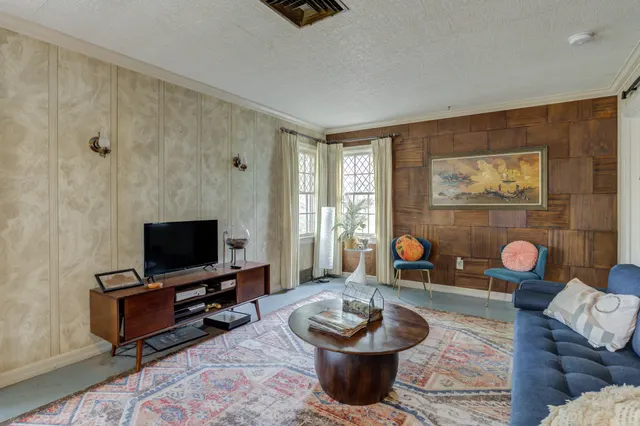 Photo 6 — 2304 28th Street, Lubbock, TX 79411