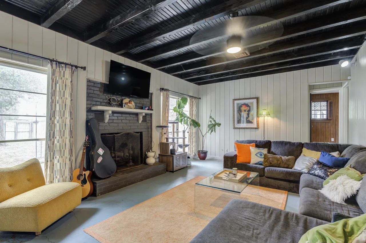 Photo 19 — 2304 28th Street, Lubbock, TX 79411