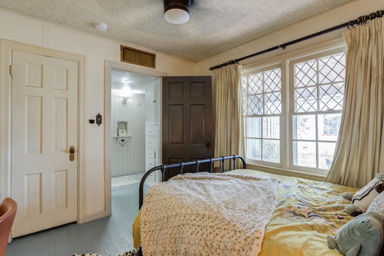 Photo 35 — 2304 28th Street, Lubbock, TX 79411