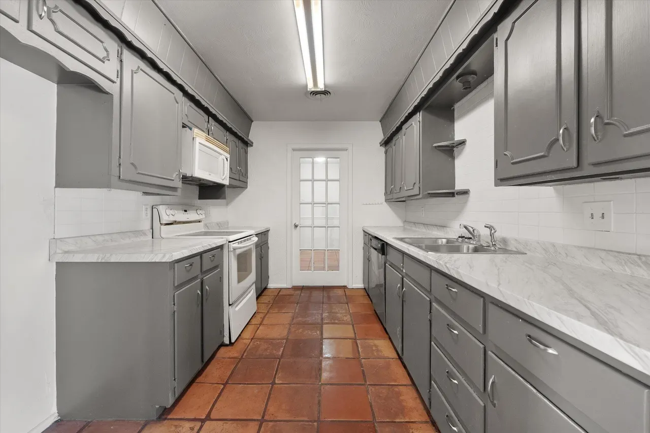 Photo 5 — 4714 46th Street, Lubbock, TX 79414
