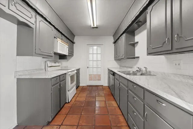 Photo 5 — 4714 46th Street, Lubbock, TX 79414