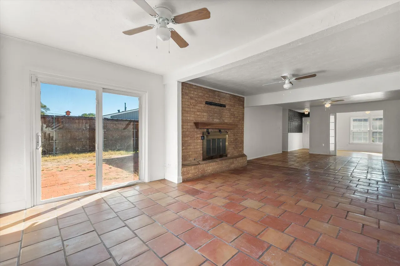 Photo 4 — 4714 46th Street, Lubbock, TX 79414