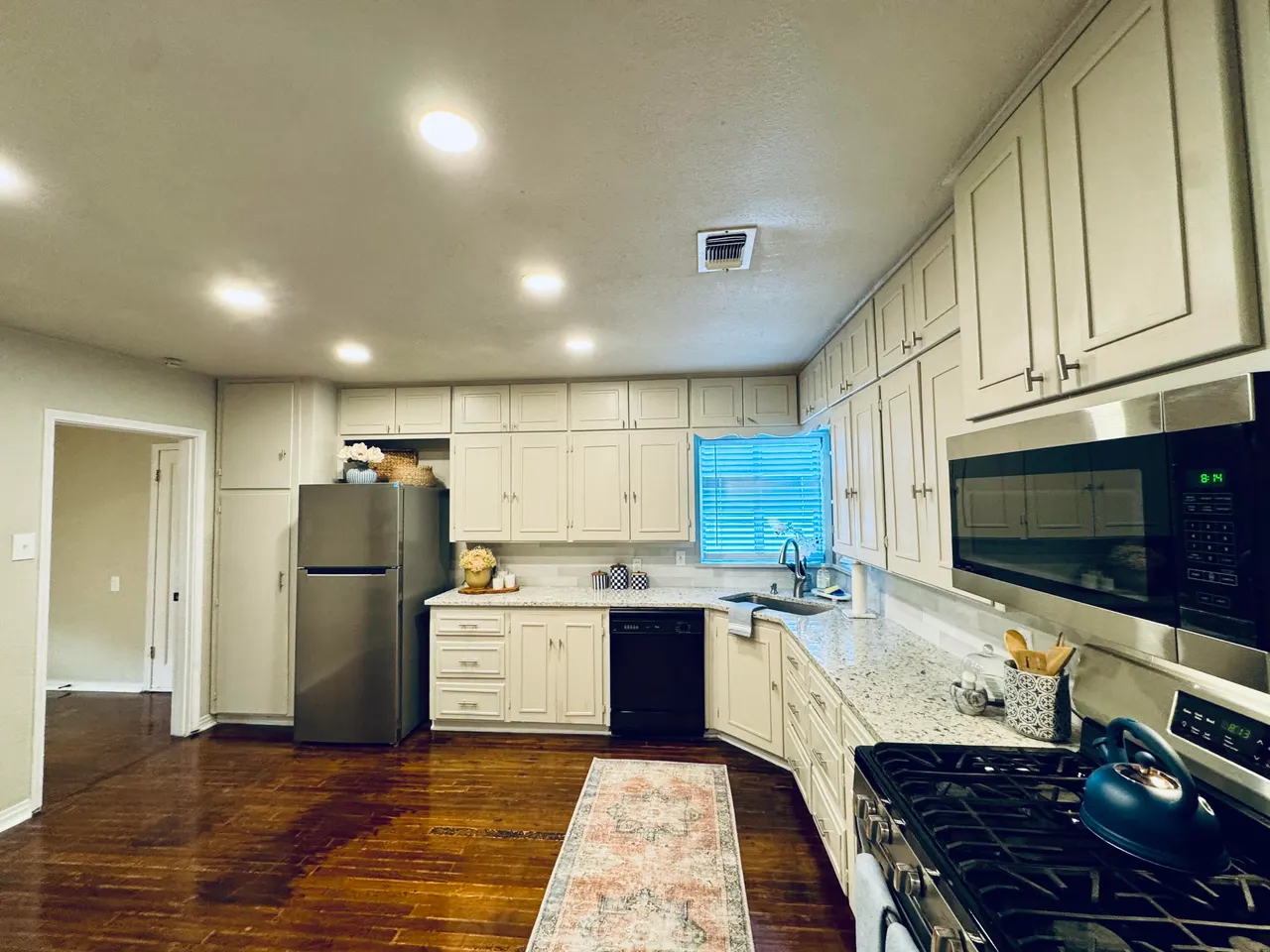 Photo 3 — 2509 30th Street, Lubbock, TX 79410