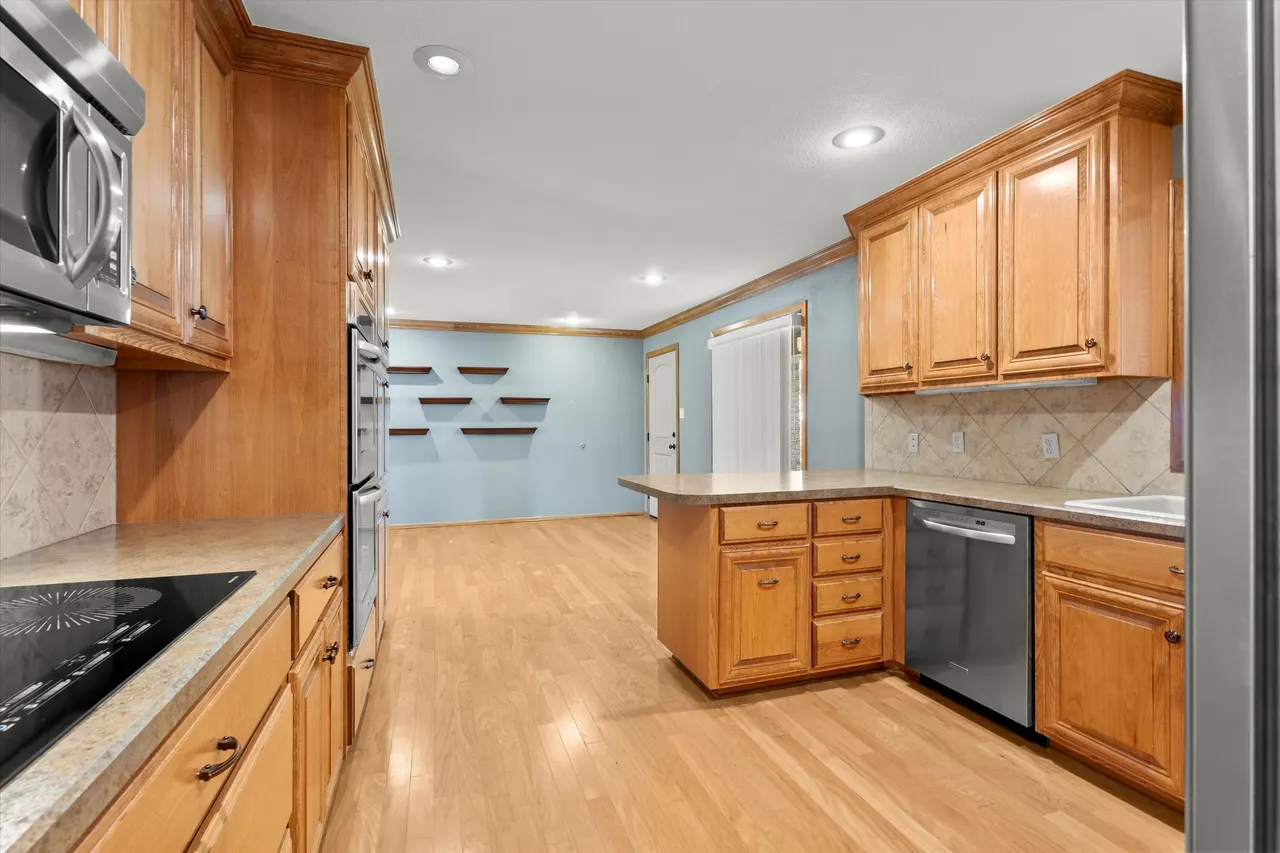 Photo 10 — 741 Barton Lane, Levelland, TX 79336