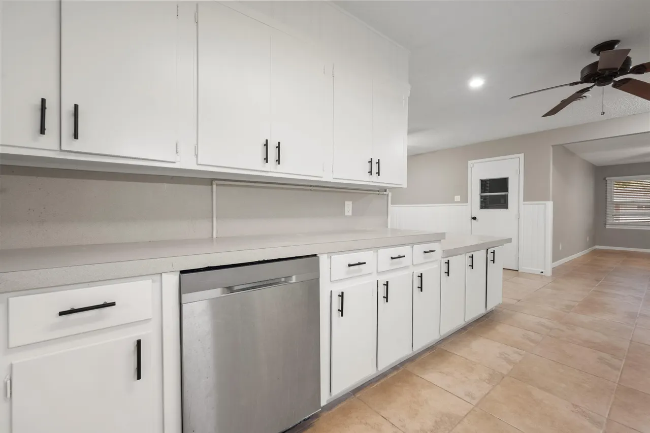 Photo 10 — 4915 11th Street, Lubbock, TX 79416
