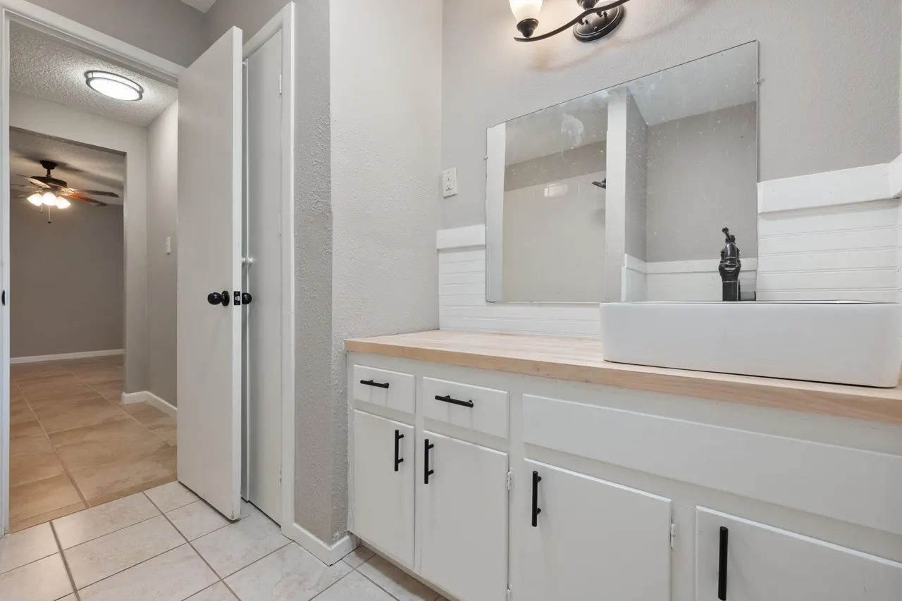 Photo 23 — 4915 11th Street, Lubbock, TX 79416