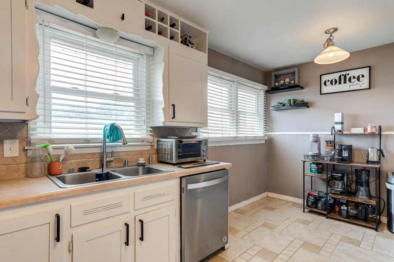 Photo 11 — 4902 46th Street, Lubbock, TX 79414