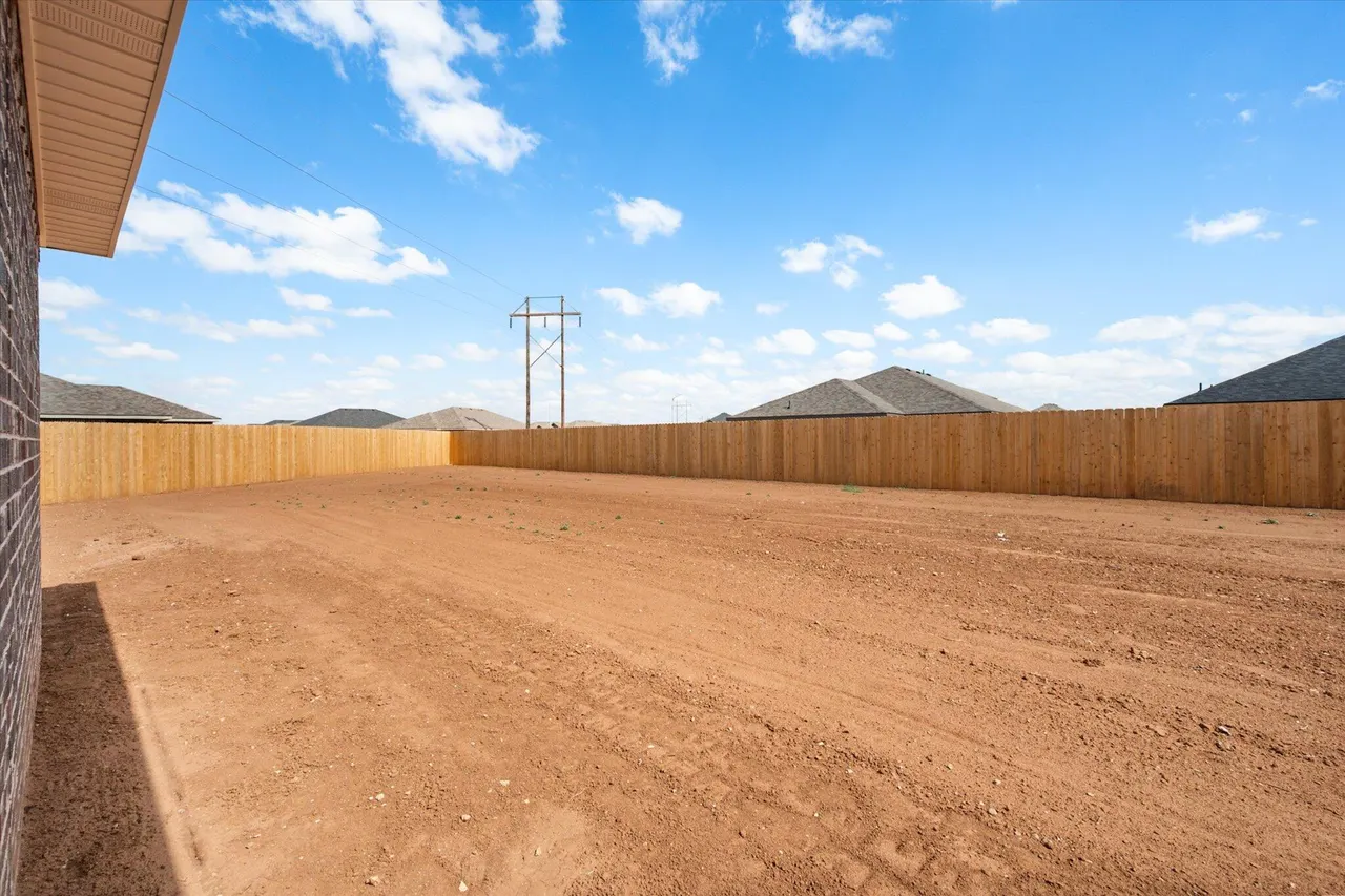 Photo 19 — 6303 Volney Avenue, Lubbock, TX 79407