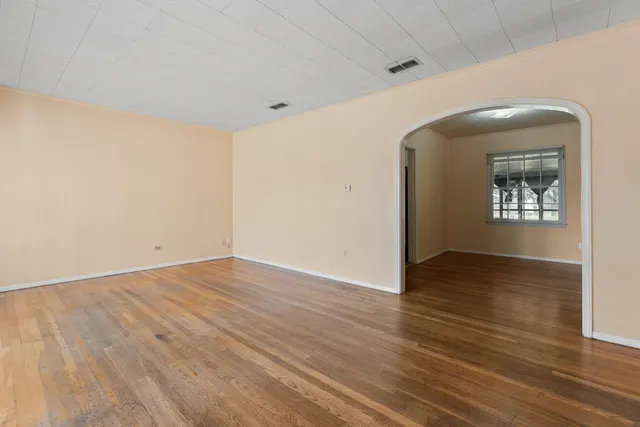 Photo 3 — 2412 30th Street, Lubbock, TX 79411