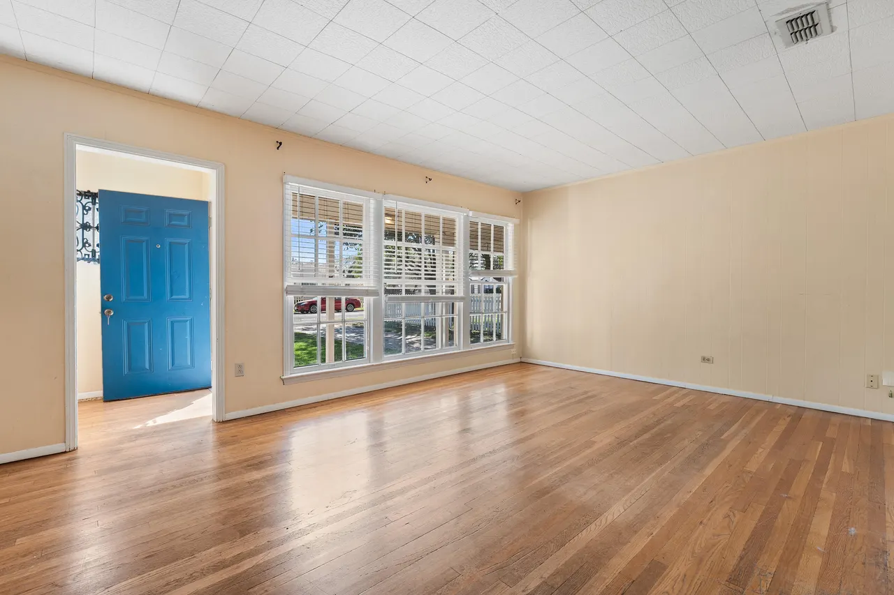 Photo 15 — 2412 30th Street, Lubbock, TX 79411