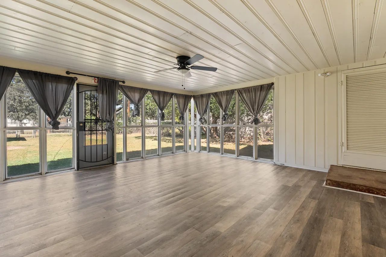 Photo 21 — 2412 30th Street, Lubbock, TX 79411