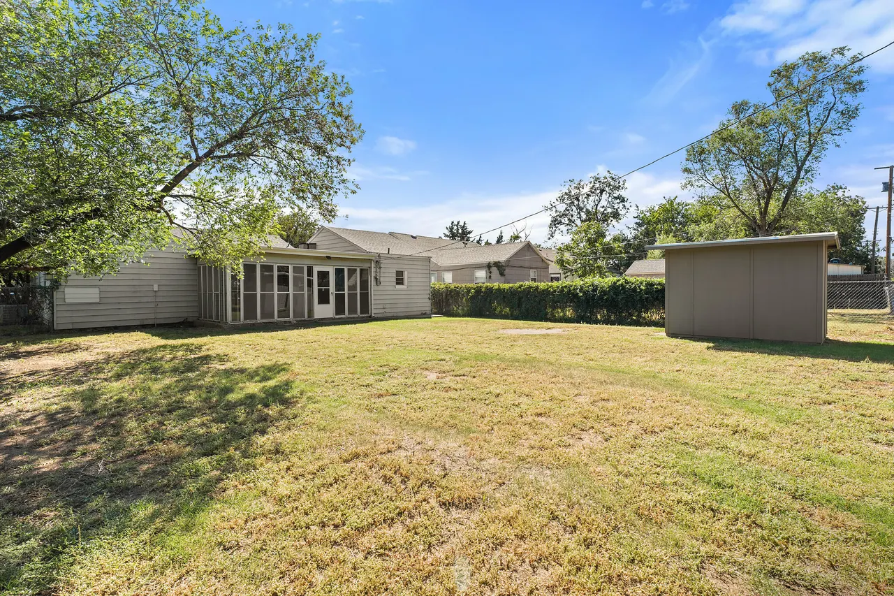 Photo 24 — 2412 30th Street, Lubbock, TX 79411