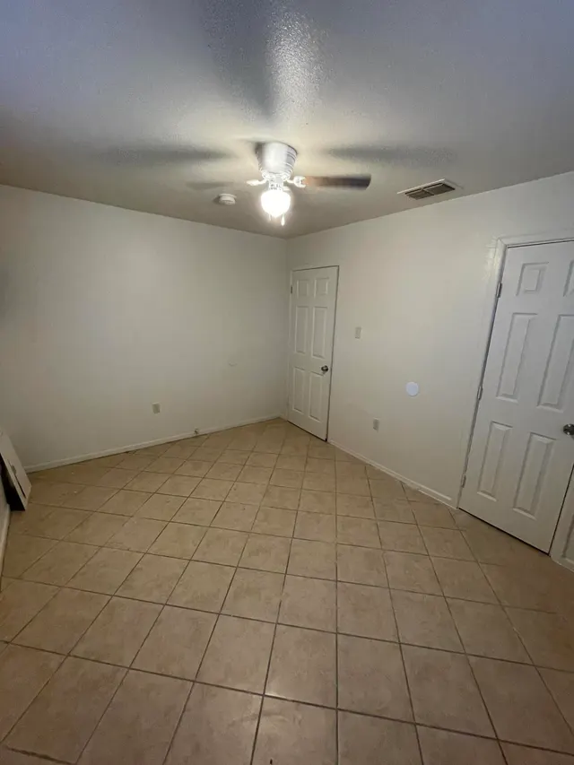 Photo 2 — 1501 E 25th Street, Lubbock, TX 79404