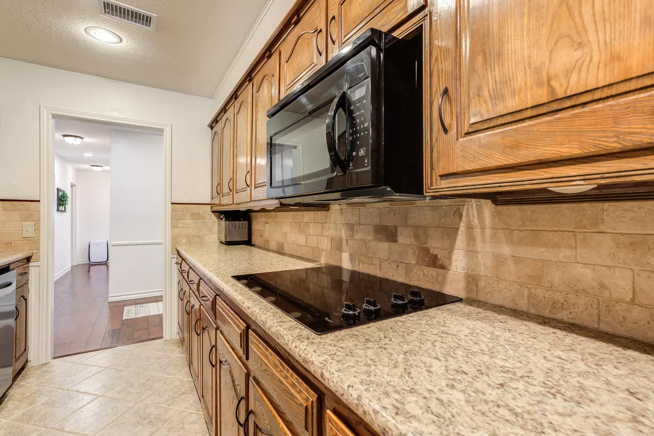 Photo 37 — 5 W Brookhollow Drive, Ransom Canyon, TX 79366