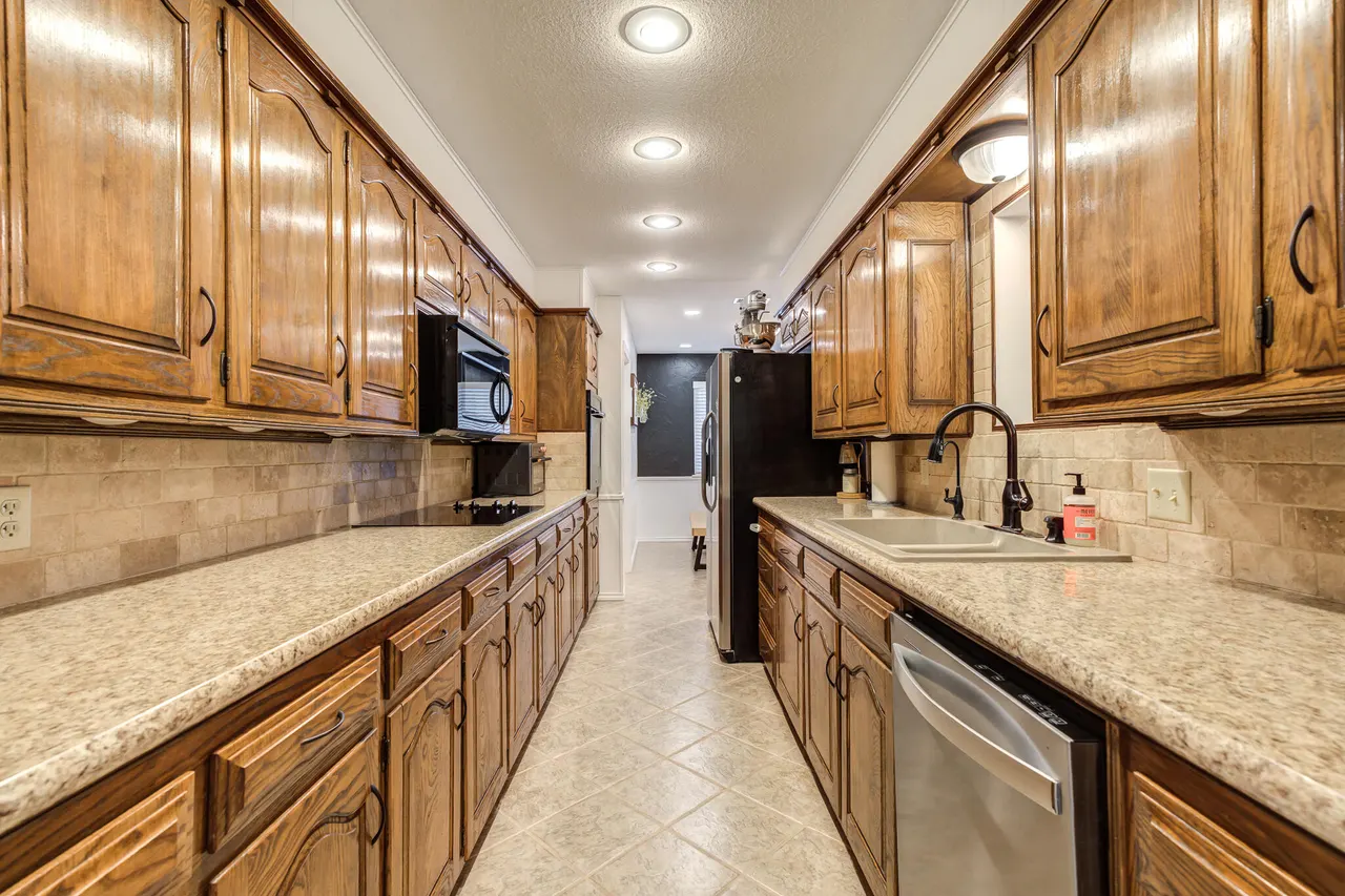 Photo 40 — 5 W Brookhollow Drive, Ransom Canyon, TX 79366