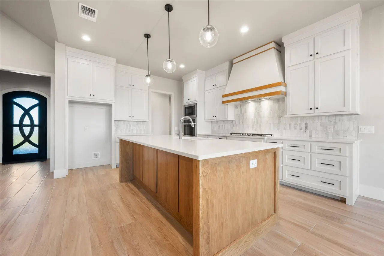 Photo 10 — 1124 Cooper Drive, New Home, TX 79383