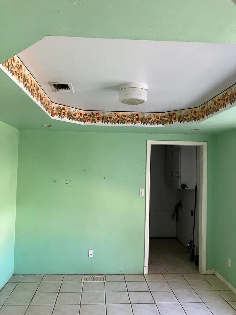 Photo 13 — 305 SE 8th Street, Plainview, TX 79072