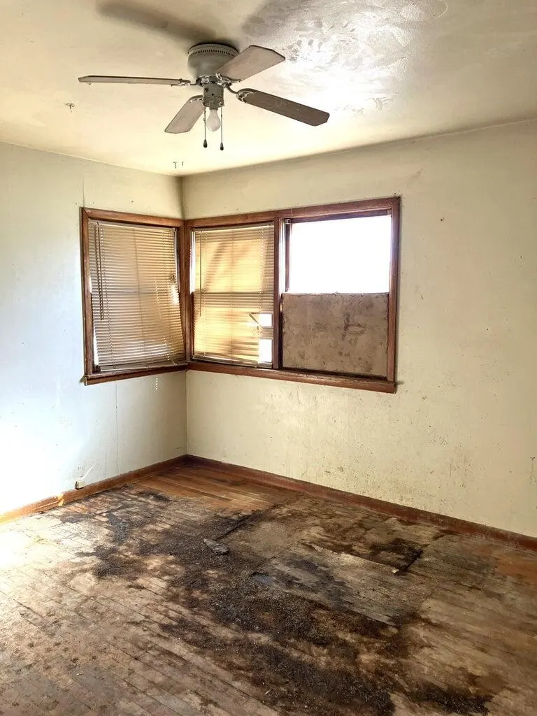 Photo 23 — 305 SE 8th Street, Plainview, TX 79072