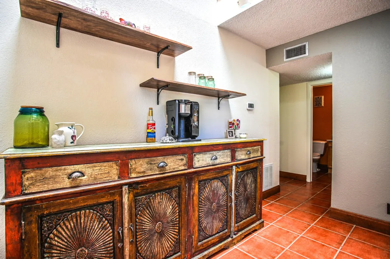 Photo 13 — 4606 55th Drive # B, Lubbock, TX 79414