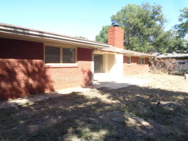 Photo 11 — 2405 N 3rd Street, Tahoka, TX 79373