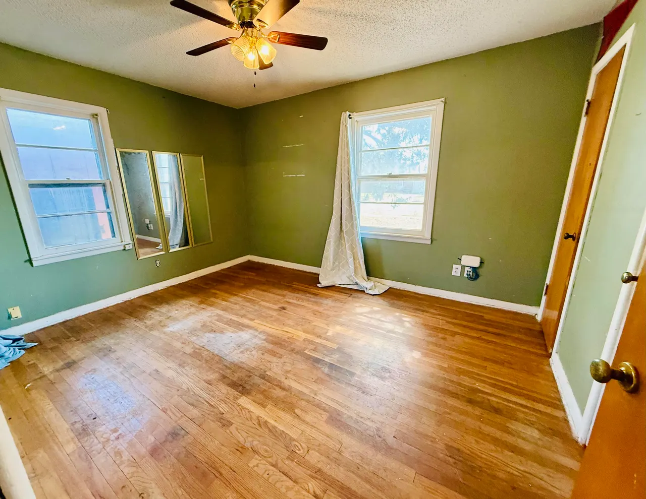 Photo 5 — 113 E Monroe Street, Levelland, TX 79336
