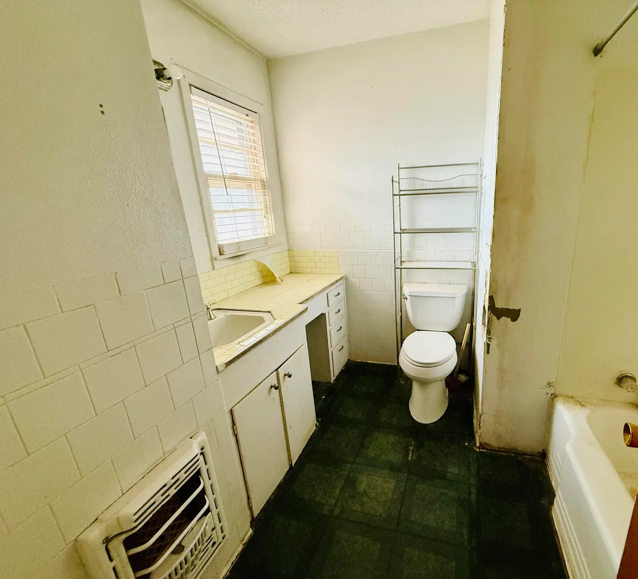 Photo 6 — 113 E Monroe Street, Levelland, TX 79336