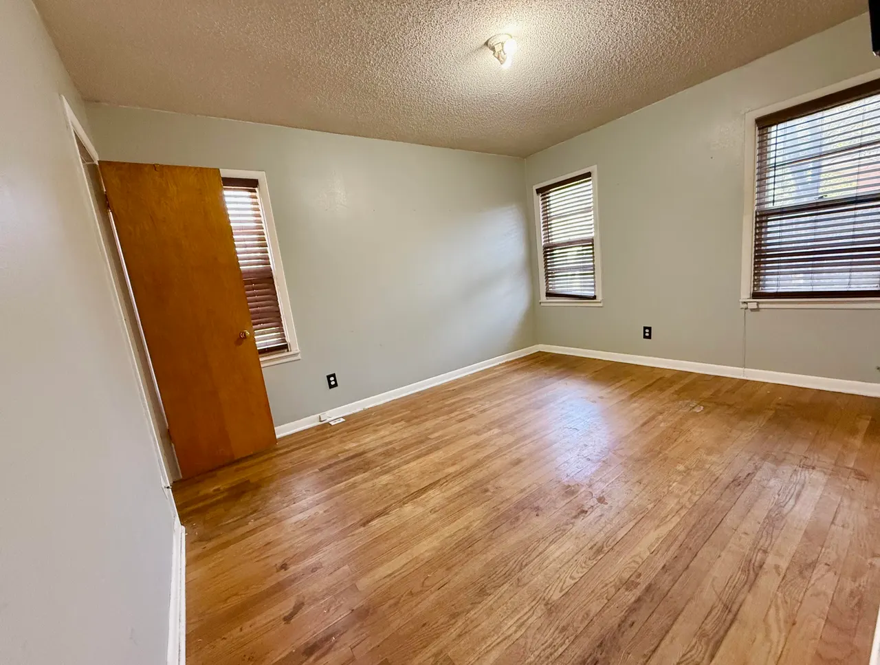 Photo 3 — 113 E Monroe Street, Levelland, TX 79336