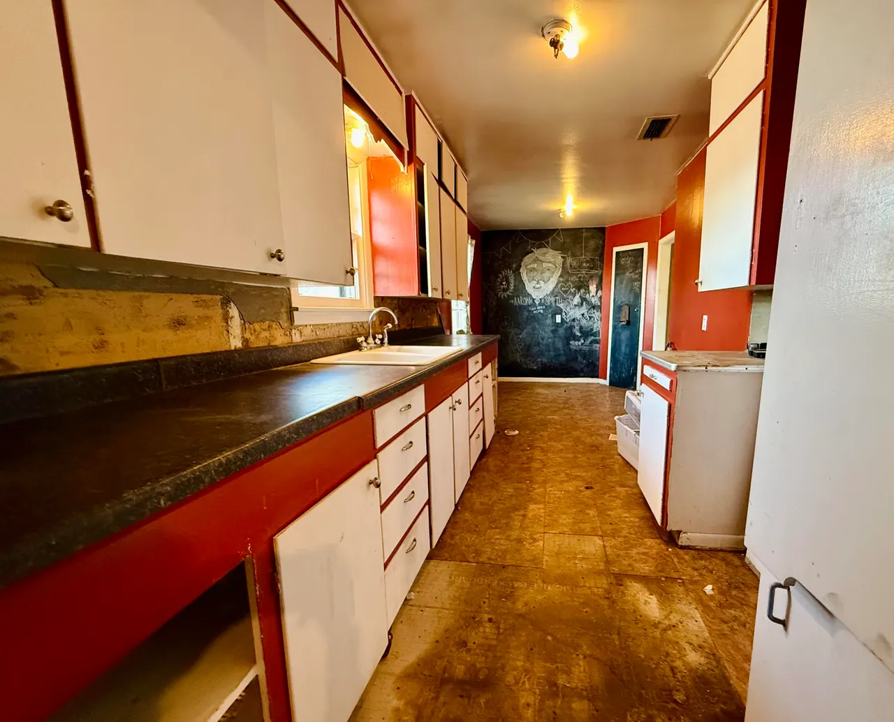 Photo 2 — 113 E Monroe Street, Levelland, TX 79336