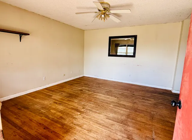 Front exterior — 113 E Monroe Street, Levelland, TX 79336