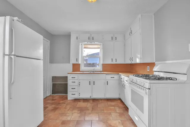 Photo 6 — 2205 39th Street, Lubbock, TX 79412