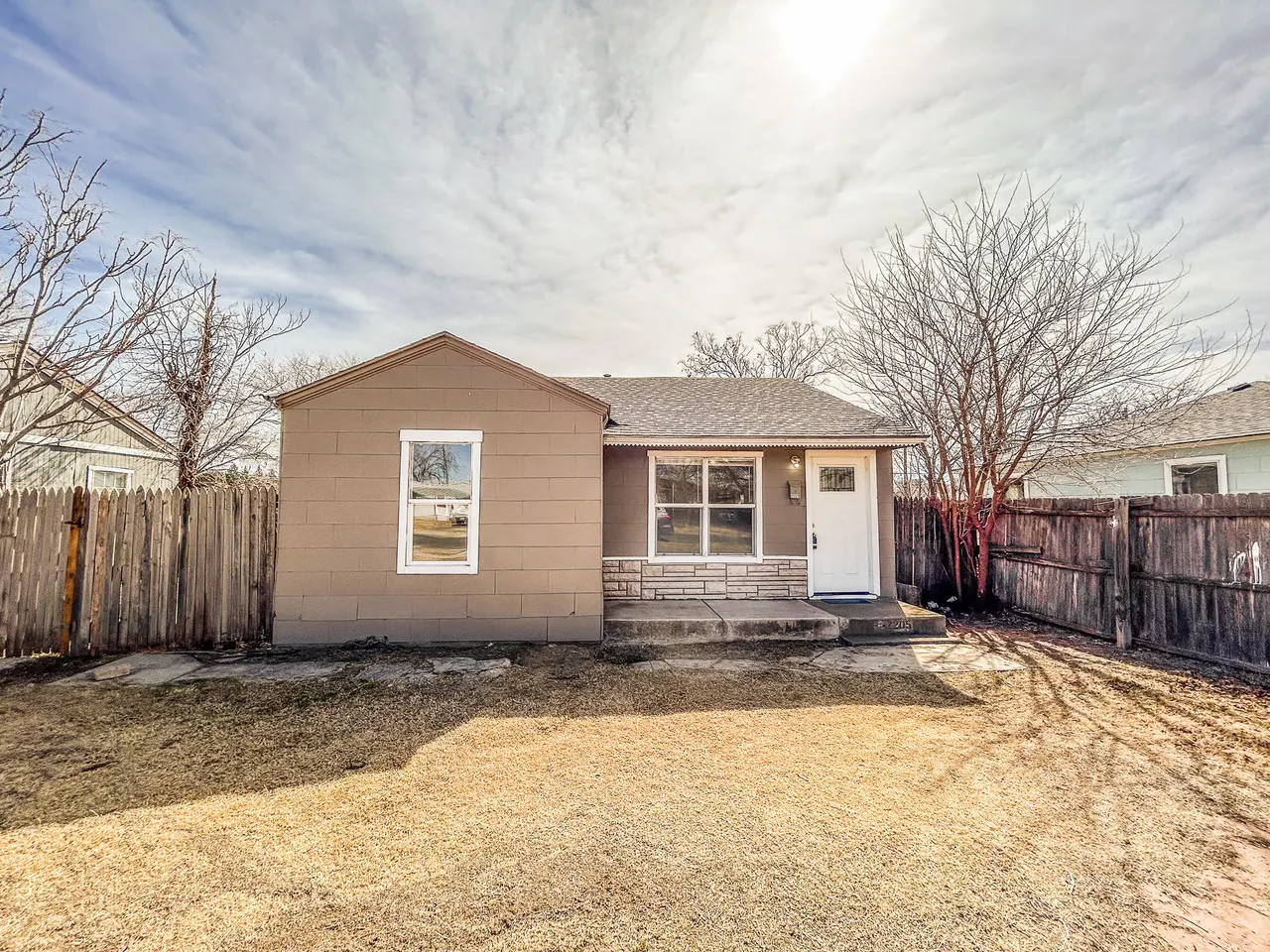 Photo 2 — 2205 39th Street, Lubbock, TX 79412