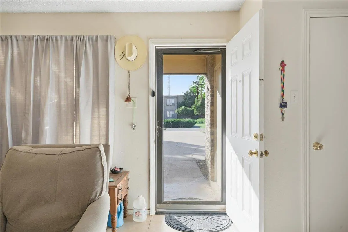 Photo 6 — 7407 Avenue X, Lubbock, TX 79423