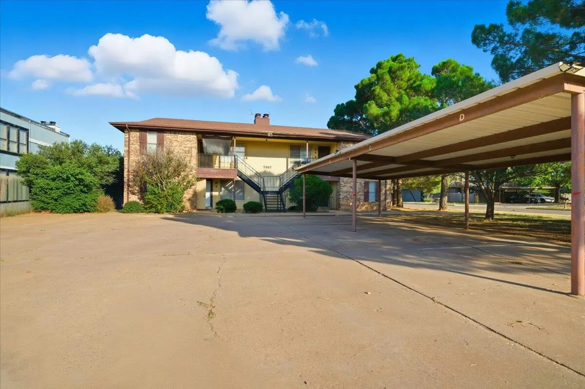 Photo 3 — 7407 Avenue X, Lubbock, TX 79423