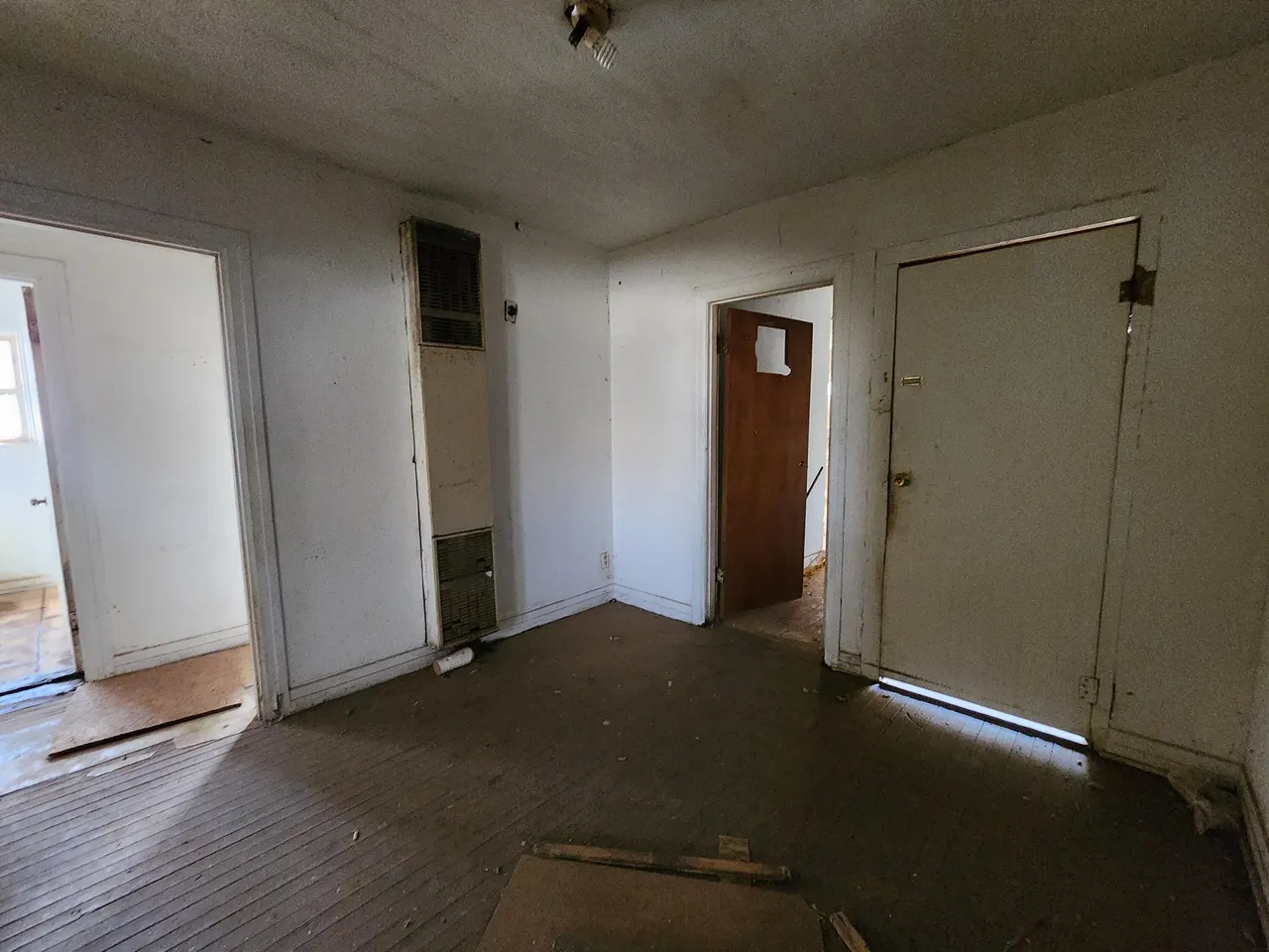 Photo 5 — 1917 22nd Street, Lubbock, TX 79411