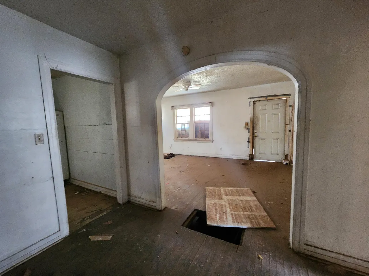 Photo 6 — 1917 22nd Street, Lubbock, TX 79411