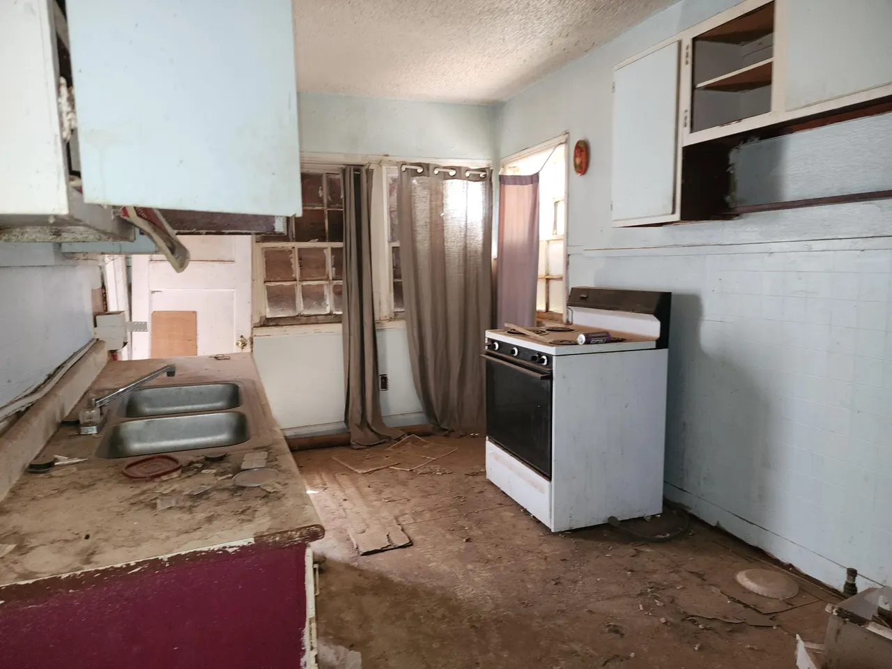 Photo 8 — 1917 22nd Street, Lubbock, TX 79411