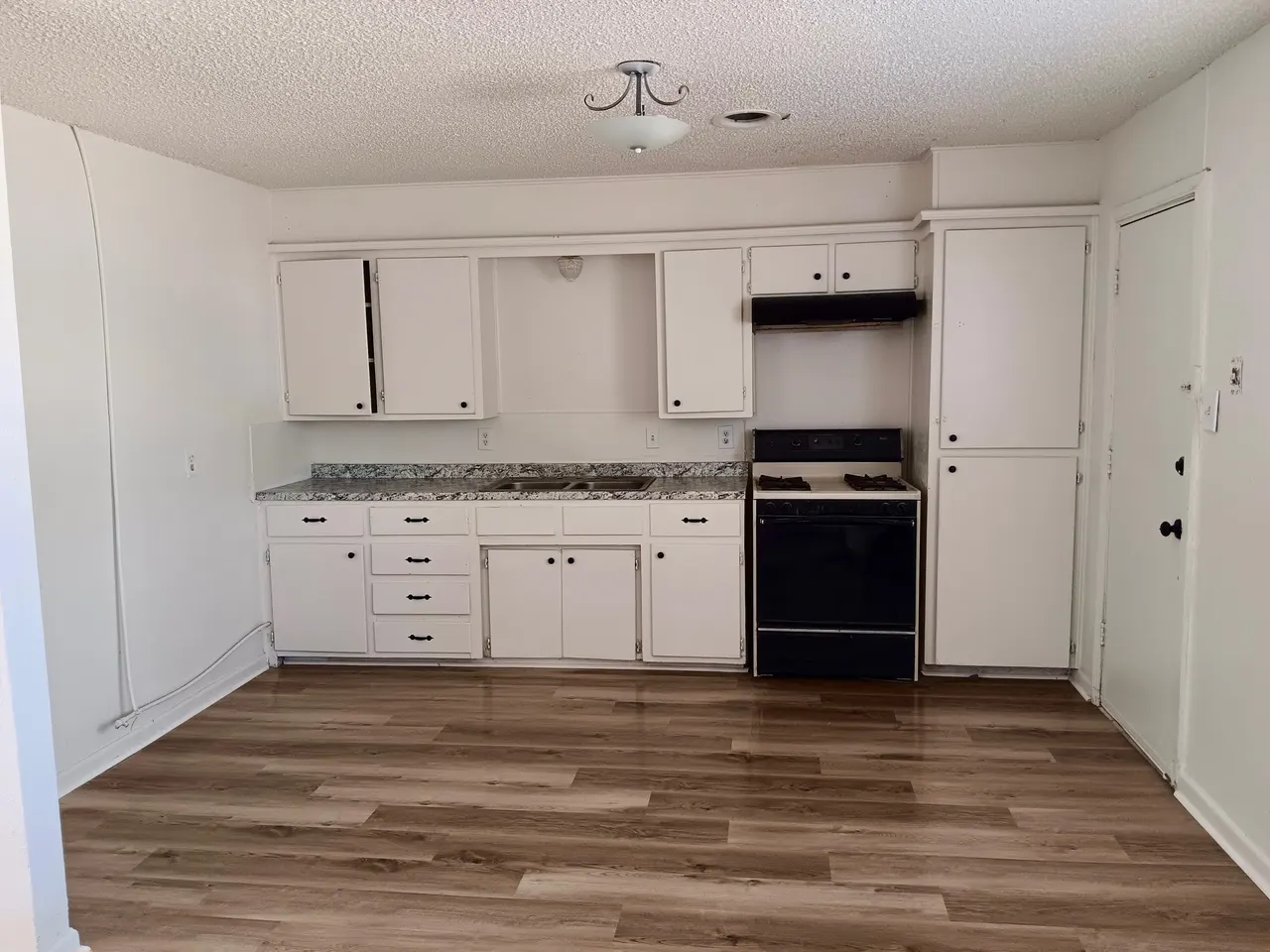 Photo 2 — 1937 E Colgate Street, Lubbock, TX 79403