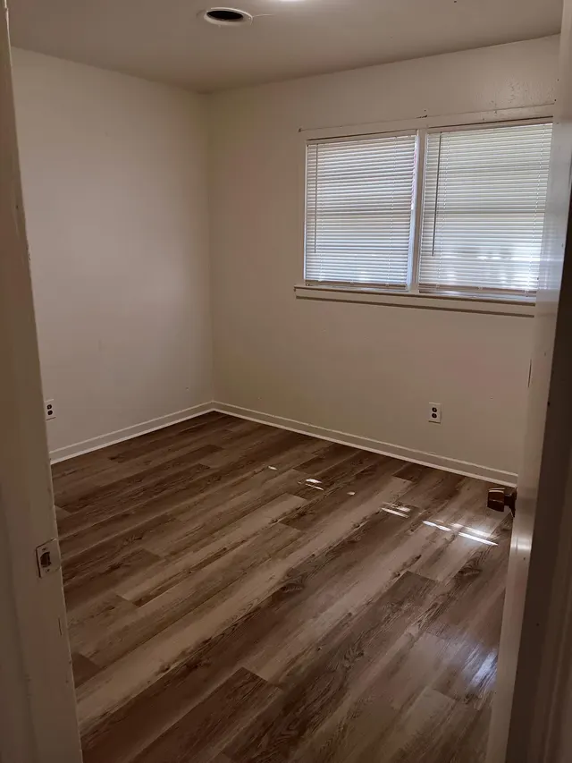 Photo 4 — 1937 E Colgate Street, Lubbock, TX 79403