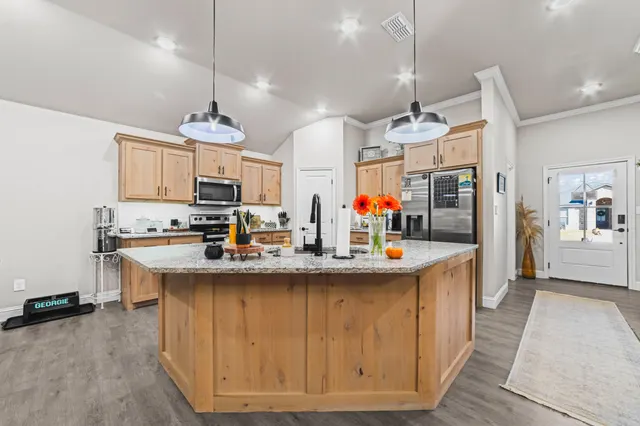 Photo 4 — 203 Cowboy Lane, Wolfforth, TX 79382