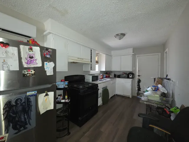 Photo 2 — 402 39th Street, Lubbock, TX 79404